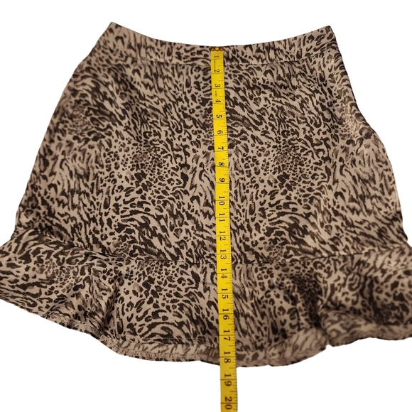 Gray Leopard Print Mini Skirt L - Picture 7 of 8